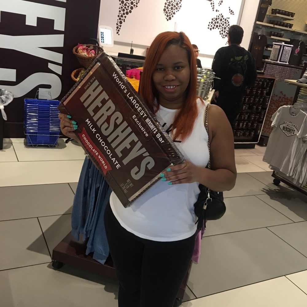 Meet your Posher, Ebonie